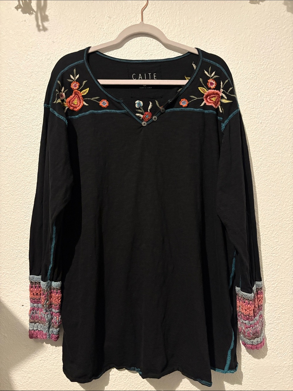 Caite Adele Black Embroidered Long-Sleeve Tunic with Crochet Cuffs Anthropologie